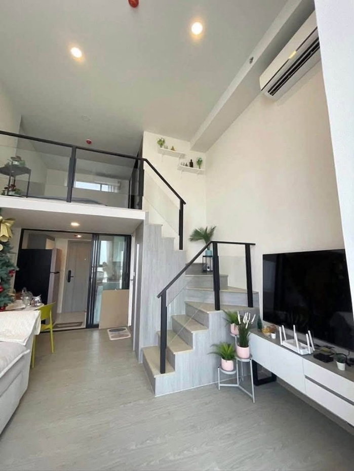 รูป 🚝✨ ด่วน! Duplex หรู 2 ชั้น 20,000/ด. เพดานสูง วิวดี ไม่ร้อน walk in closet ✨Origin Plug and Play Ramkhamhaeng Triple Station ใกล้เดอะมอลล์ 🔥🔥 - รูปที่ 8/12