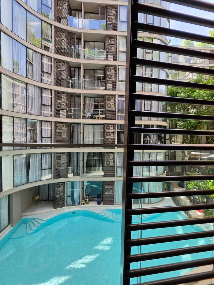 picture Condo for RENT : Fynn Asoke Sukhumvit 10  𝐒𝐢𝐳𝐞 : 41 sqm.  𝐓𝐲𝐩𝐞 : 1 Bedroom /1 Bathroom  𝐅𝐥𝐨𝐨𝐫 : 3rd  ✅Fully furnished - 16/18