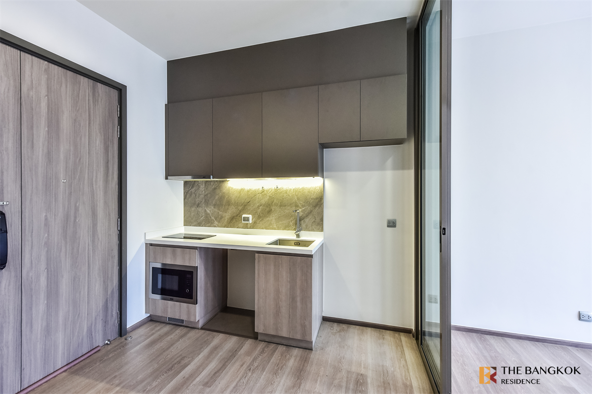 picture RHYTHM Charoenkrung Pavillion  Move-in Ready, Just Bring Your Stuff - 8/10