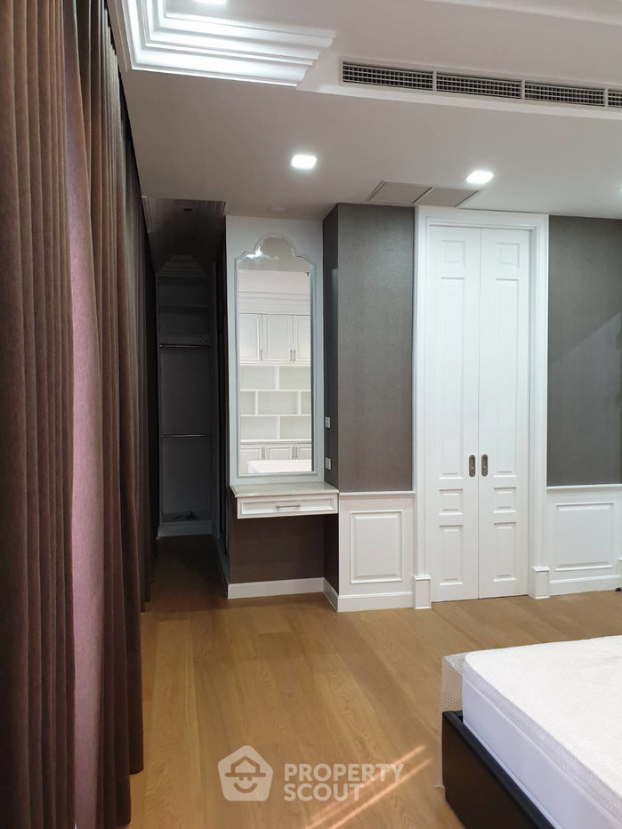 picture 2-BR Condo at Noble Ploenchit near BTS Phloen Chit (ID 2638739) - 5/8