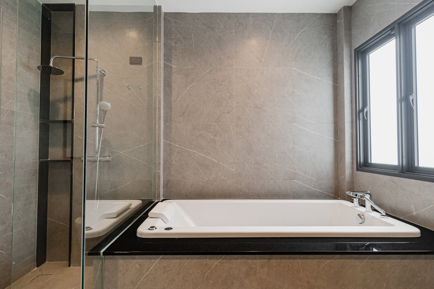 รูป Bangkok Boulevard Signature Pinklao-Borom 4 bedrooms, for sale - รูปที่ 4/19