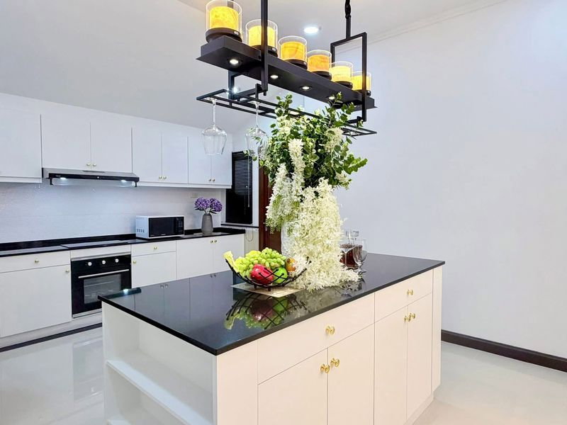 รูป บ้านสวยพัทยา หมู่บ้านโชคชัย วิลเลจ 10 พื้นที่กว้าง ฟังก์ชันครบ พร้อมอยู่ - รูปที่ 8/12