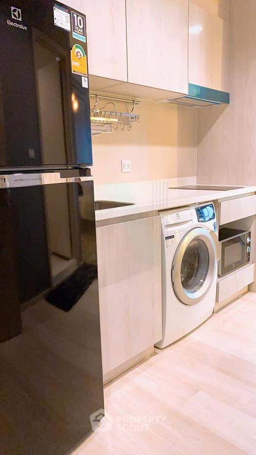 picture Studio Condo at Life One Wireless near BTS Phloen Chit (ID 2533728) - 7/8