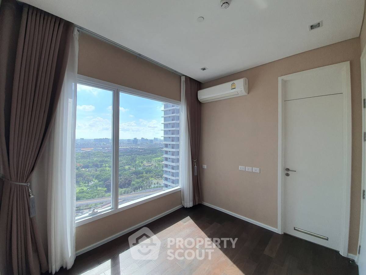 picture 2-BR Condo at The Saint Residences near MRT Phahon Yothin (ID 3013741) - 7/17