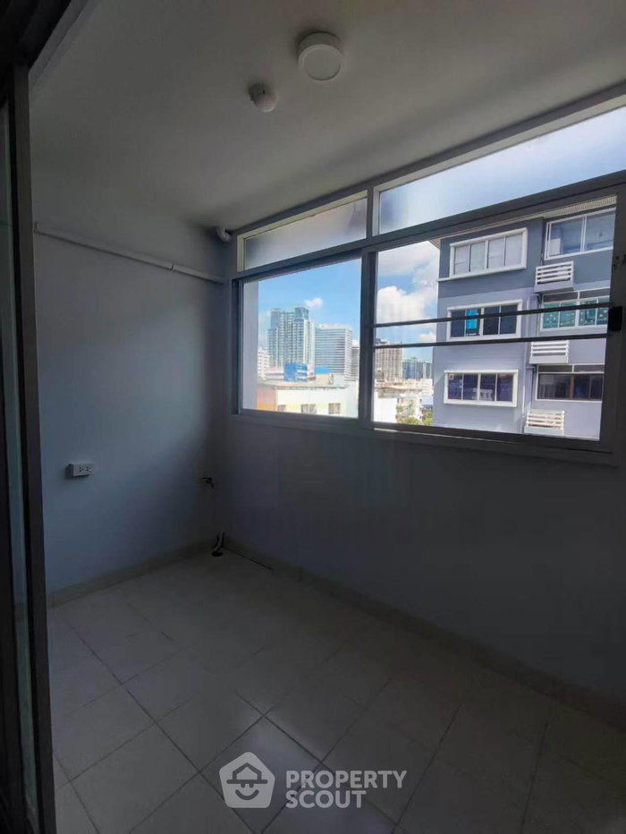 picture 2-BR Condo at City Home Ratchada near MRT Huai Khwang (ID 2700704) - 5/7