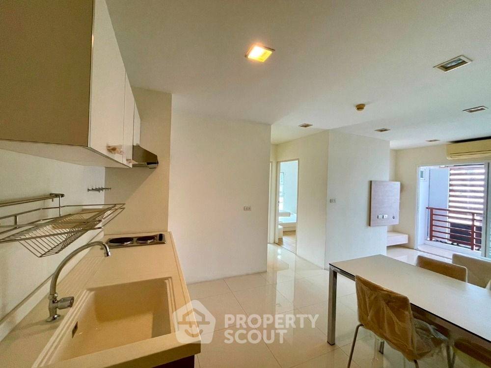 picture 2-BR Condo at Supreme Condo Ratchawithi 3 near BTS Victory Monument (ID 2576824) - 4/16