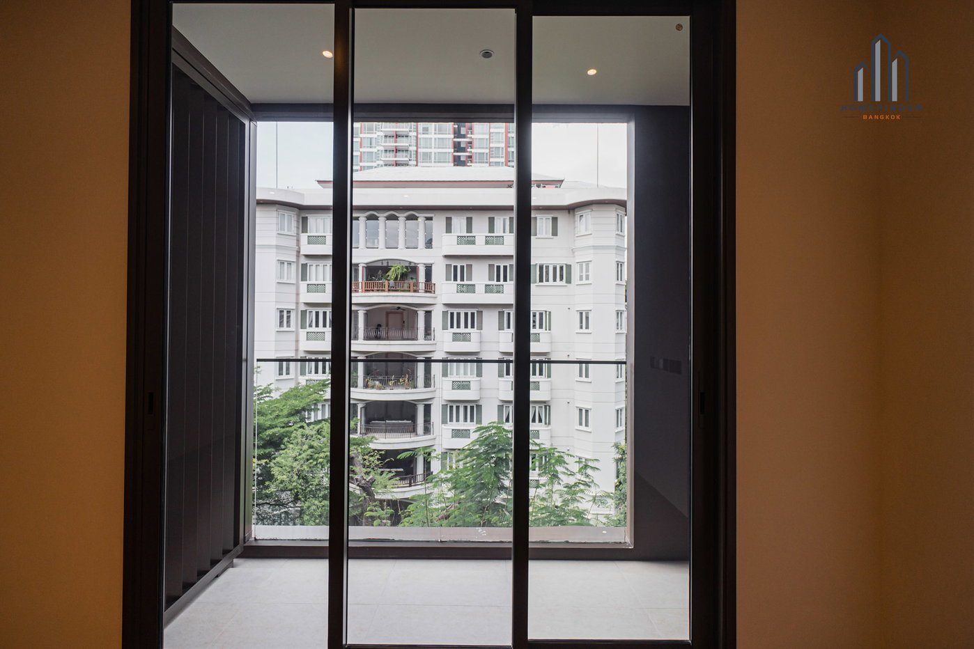 picture via 61 2 bedrooms, for sale - 3/20