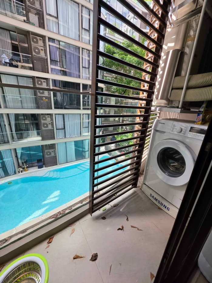 picture Condo for RENT : Fynn Asoke Sukhumvit 10  𝐒𝐢𝐳𝐞 : 41 sqm.  𝐓𝐲𝐩𝐞 : 1 Bedroom /1 Bathroom  𝐅𝐥𝐨𝐨𝐫 : 3rd  ✅Fully furnished - 15/18