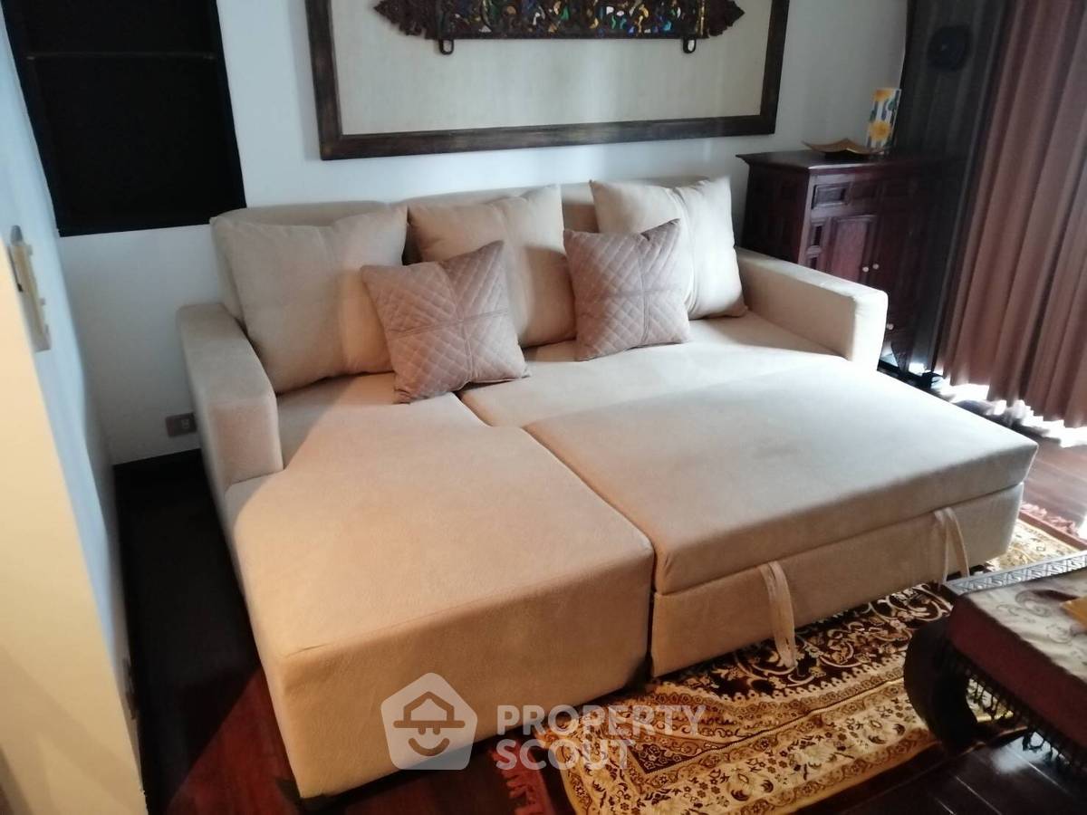 picture 2-BR Condo at Top View Tower Condominium near BTS Thong Lor (ID 562835) - 10/20