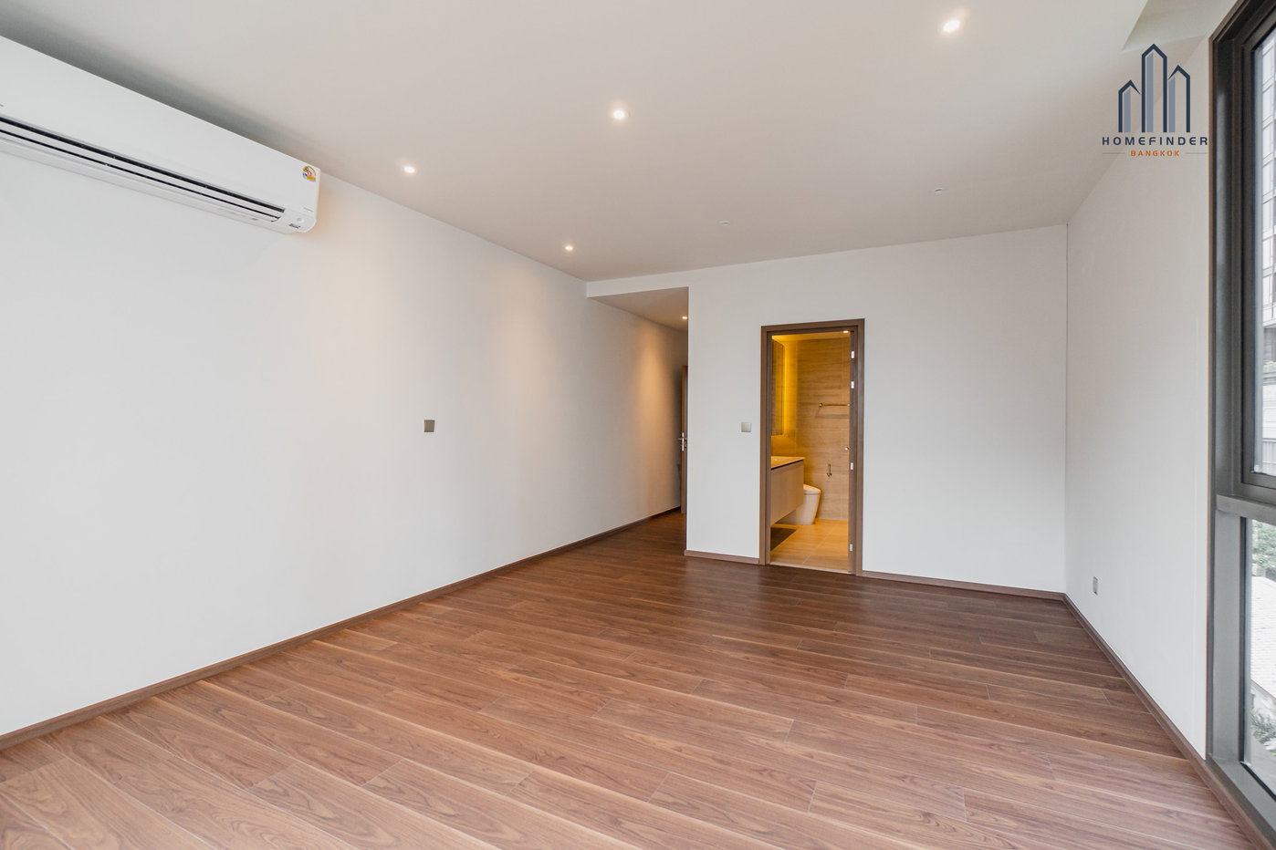 picture via 61 2 bedrooms, for sale - 13/20