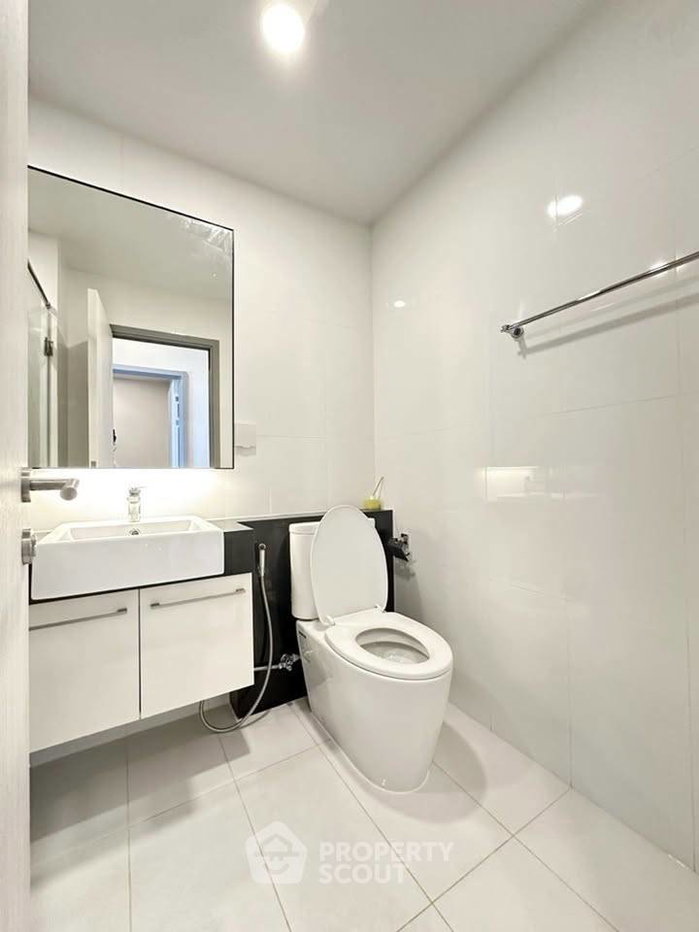 picture 2-BR Condo at Supalai Lite Thaphra-Wongwian Yai near MRT Tha Phra (ID 3010069) - 23/33