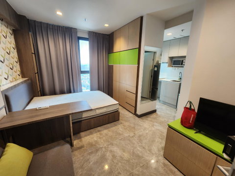  ให้เช่า ห้องสวย ไอดีโอ โมบิ สาทร ( Ideo mobi sathorn ) ติด BTS ธนบุรี  50 เมตร พร้อมเฟอร์ เพียง 12,000 บาท  