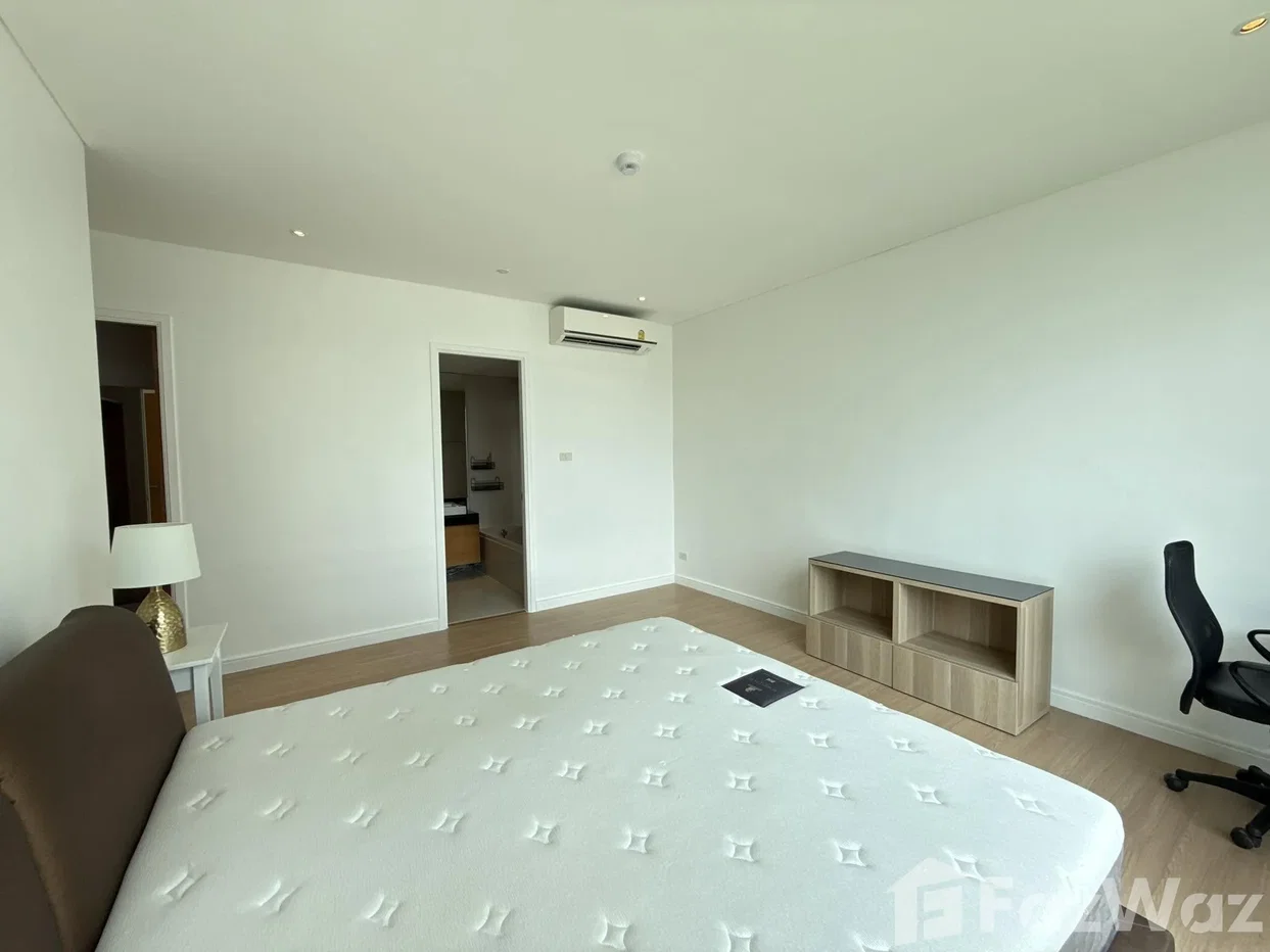 picture 2 Bedroom Condo for sale at Fullerton Sukhumvit  6121154 - 6/26