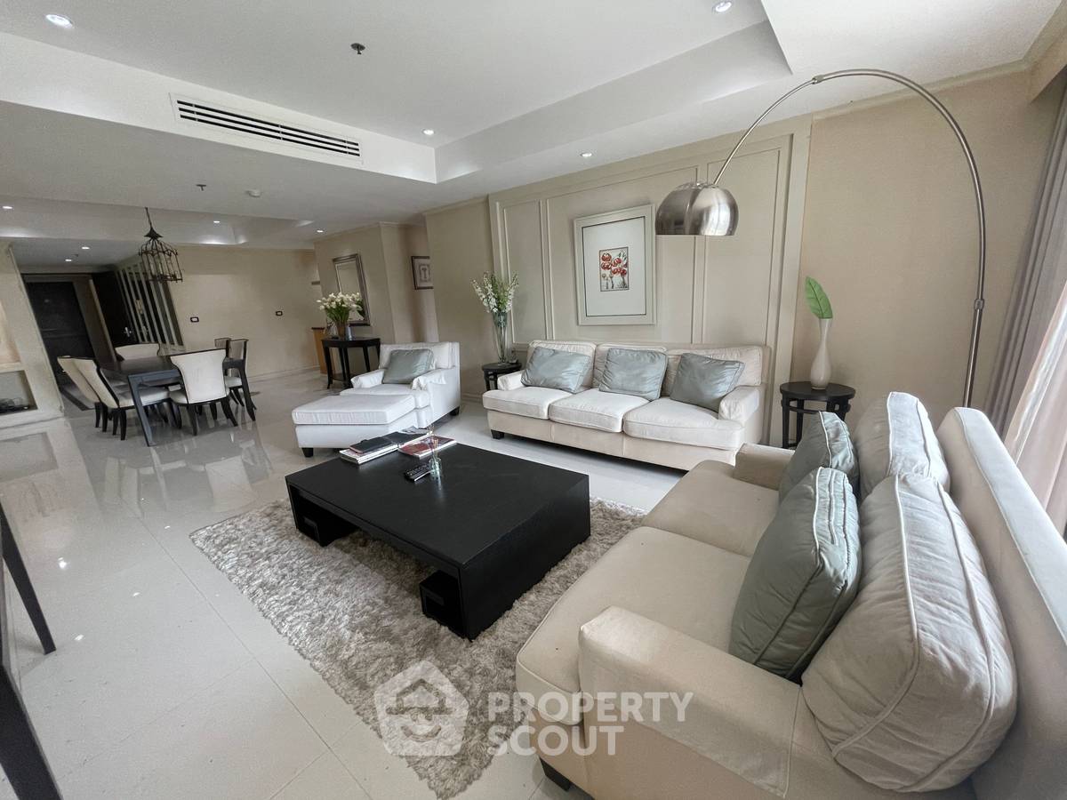 picture 2-BR Condo at The Oleander near BTS Nana (ID 2139854) - 2/25