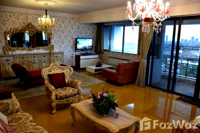 คอนโดให้เช่า : คอนโดให้เช่า 6 ห้องนอน ในโครงการ รอยัล คาสเทิล พัฒนาการ 1835866