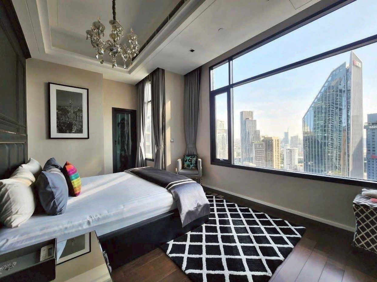รูป LTHC15758 Luxury Condo for Rent Phrom Phong | The Diplomat 39 | Near BTS Phrom Phong | 180,000 THB  - รูปที่ 1/6