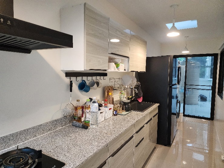 รูป ขายด่วน !! บ้านรีโนเวทใหม่ (บ้านฟ้าปิยรมย์) - รูปที่ 25/28