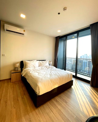 Condos for rent : XT Phayathai 1 bedroom Size 43 sqm Floor 30 Condo Phayathai for Rent Phayathai
