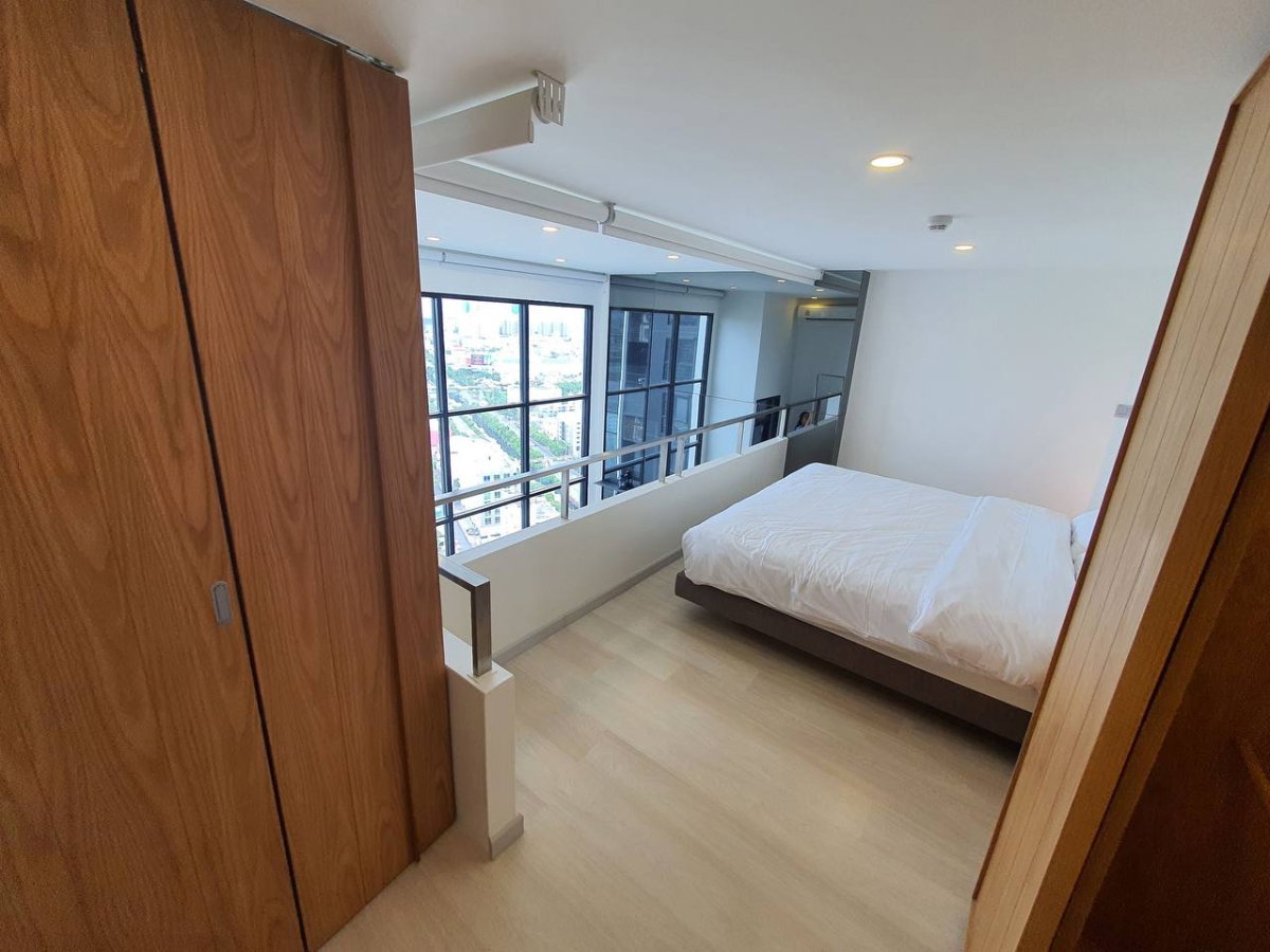 รูป Knightsbridge Prime Sathorn【𝐑𝐄𝐍𝐓】🔥Modern Loft Design พร้อมสิ่งอำนวยความสะดวกระดับพรีเมียม🔥 ติดต่อไลน์ไอดี: @hacondo - รูปที่ 2/8