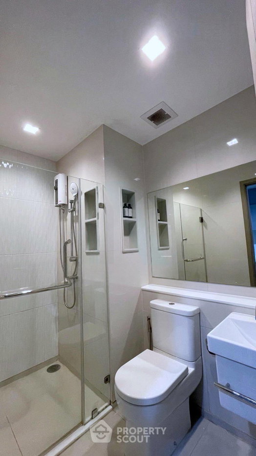 picture Studio Condo at Life Asoke - Rama 9 near MRT Phra Ram 9 (ID 2721227) - 8/8