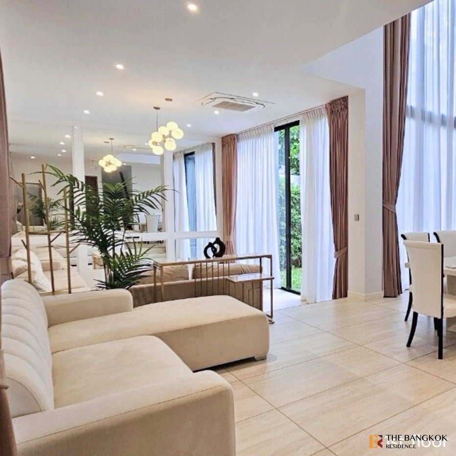 รูป บ้านให้เช่า 🏡 Bugaan Krungthep Kreetha บ้านเดี่ยวหรู 3 ชั้น 💎 พร้อมลิฟท์ วิวสระว่ายน้ำ บ้านหัวมุม ทำเลศักยภาพกรุงเทพกรีฑา  - รูปที่ 6/22