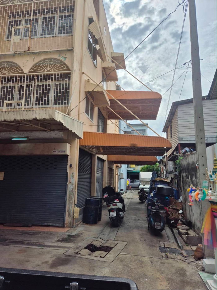 รูป ขายอาคารพาณิชย์ มีพื้นที่ด้านข้าง ย่านเจริญรัถ เขตคลองสาน ราคา 5.2 M - รูปที่ 2/7