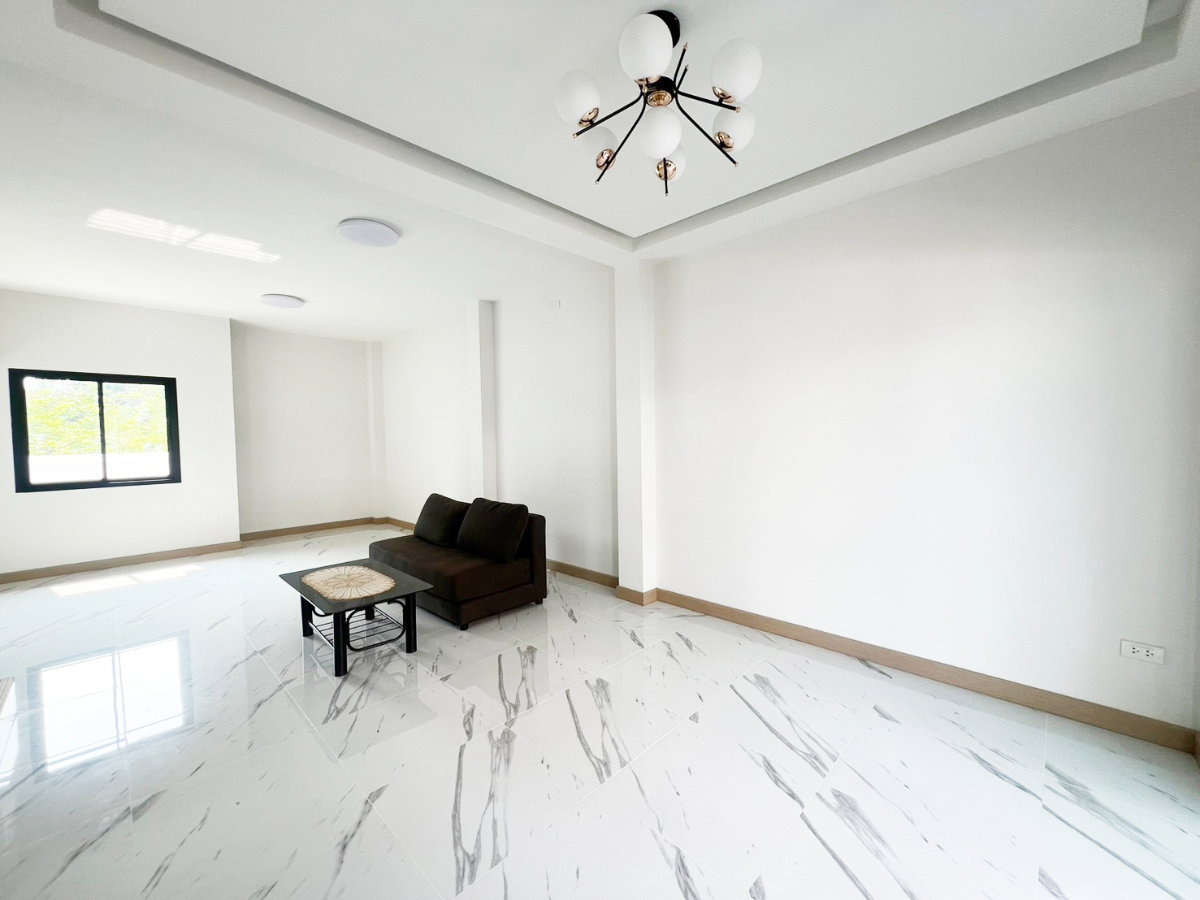 รูป ขายบ้านเดี่ยวสองชั้น นอกโครงการทำเลย่านเศรษฐกิจ บ้านใหม่แกะกล่อง #C6MG100467 - รูปที่ 5/24