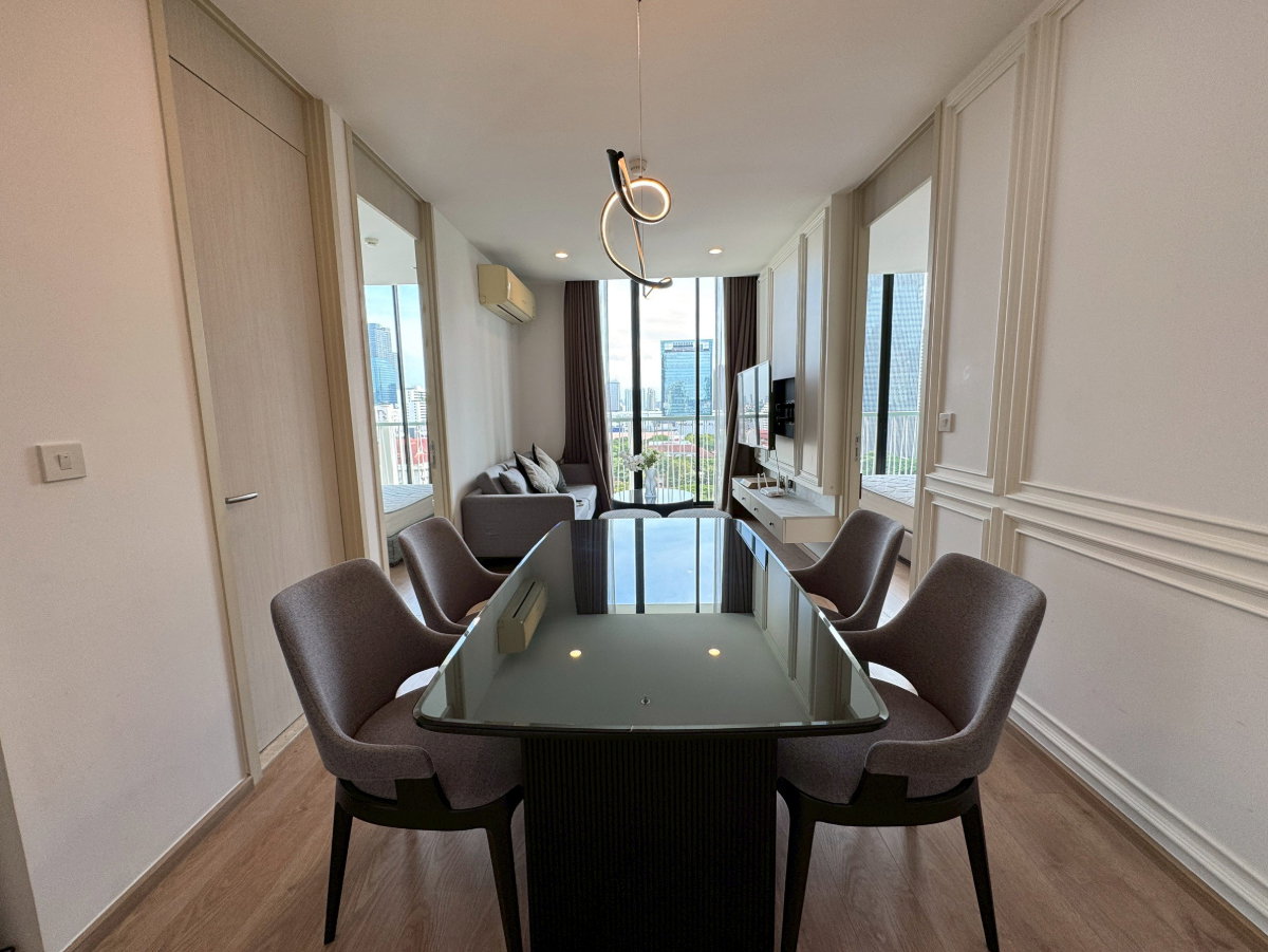 รูป ✨ Bright & Spacious 2BR Corner Unit | Unblocked City View - รูปที่ 2/13
