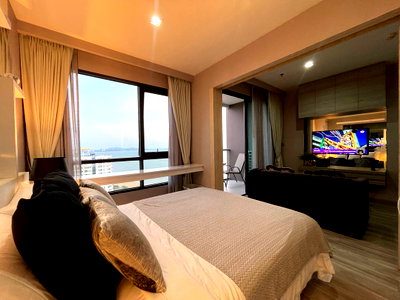 ขายคอนโด : Sale with tenants Good Income room with SeaView 