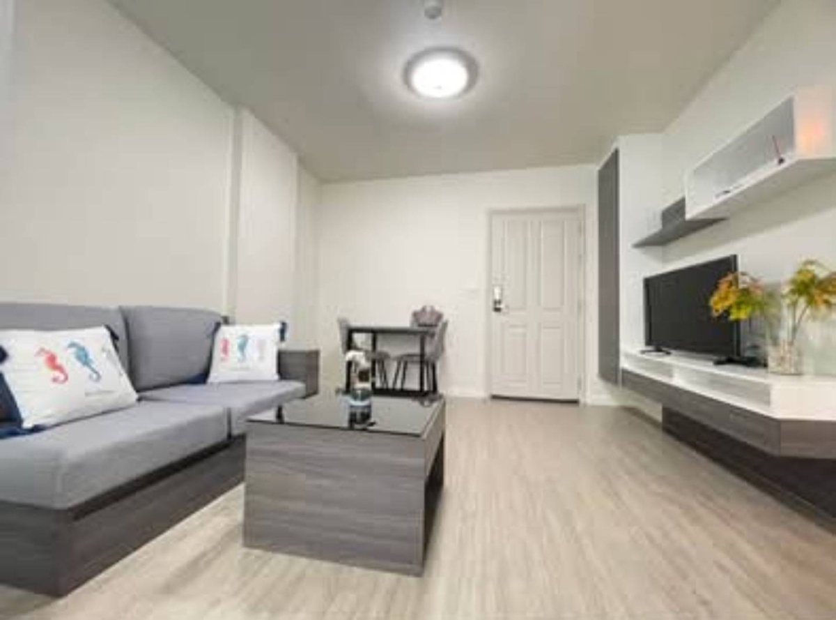 picture 🌿🏢 D Pink Condominium for Rent | Garden View | Ready to Move In ✨ - 5/10