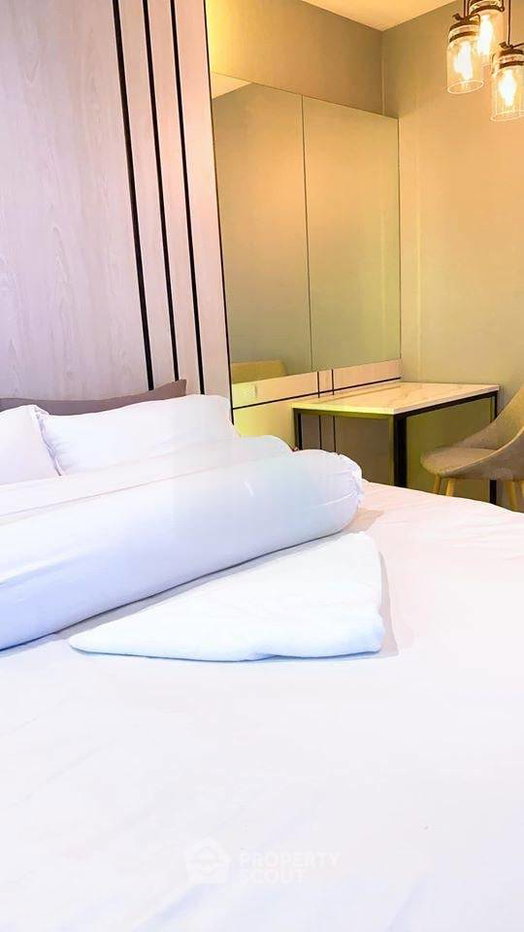 picture Studio Condo at Life One Wireless near BTS Phloen Chit (ID 2533728) - 4/8