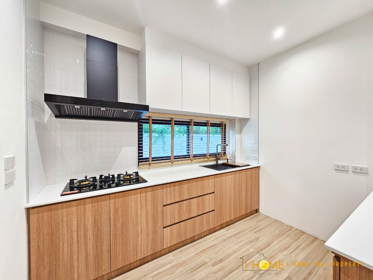 รูป บ้านเดี่ยว 2 ชั้น บ้านหลังใหญ่สไตร์โมเดิร์นทันสมัยภายในตกแต่งหรูหรา   #ป่าแดด    #C7MG100921  - รูปที่ 20/41