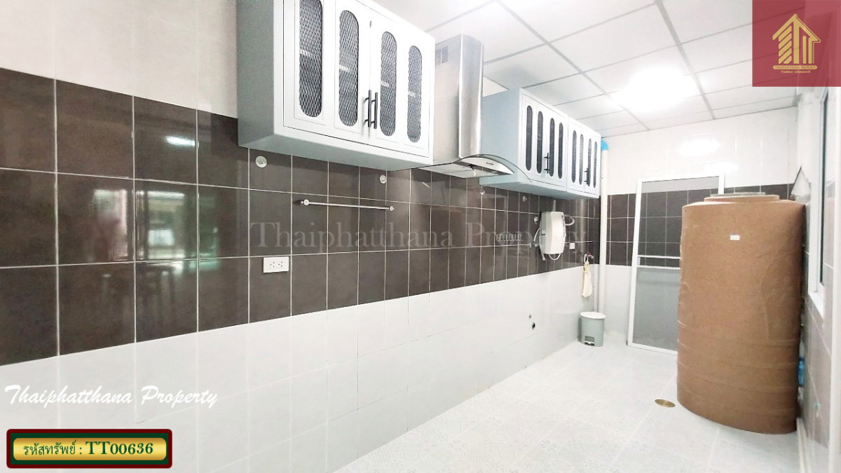 รูป หมู่บ้าน ซิตี้เซนส์ บางนา กม.10 ซอยมหาชัย ใกล้เมกะ บางนา ทาวน์เฮ้าส์รีโนเวทใหม่  - รูปที่ 13/16
