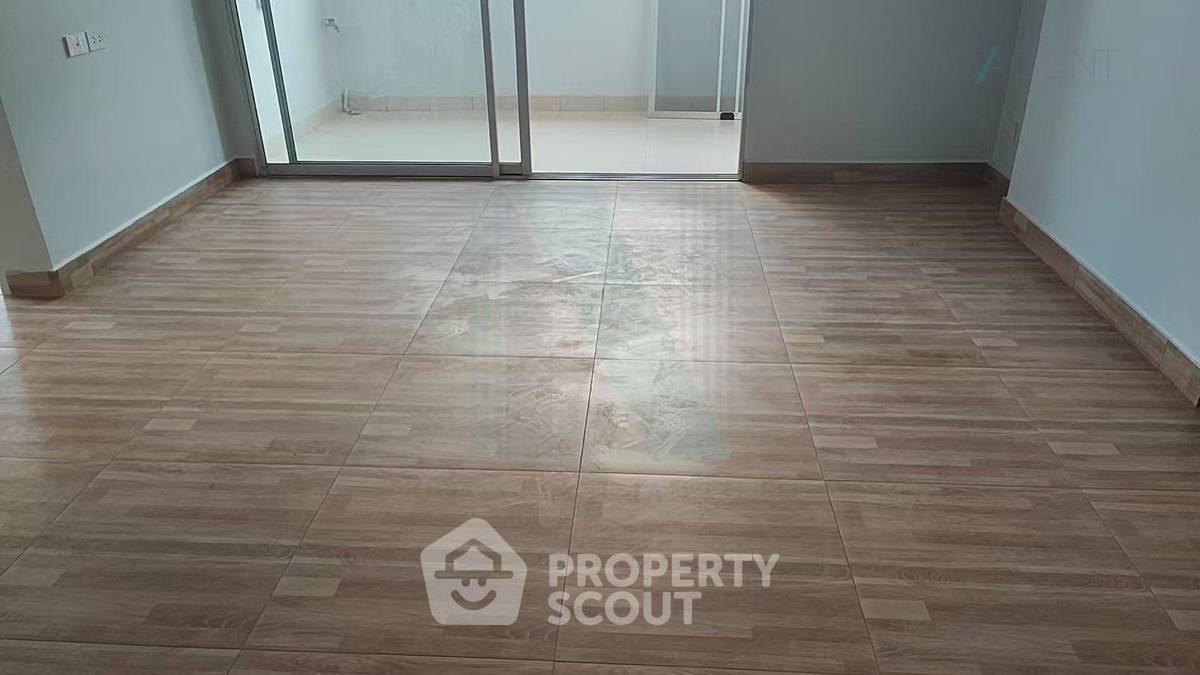 picture 2-BR Condo at City Home Ratchada near MRT Huai Khwang (ID 2700704) - 2/7