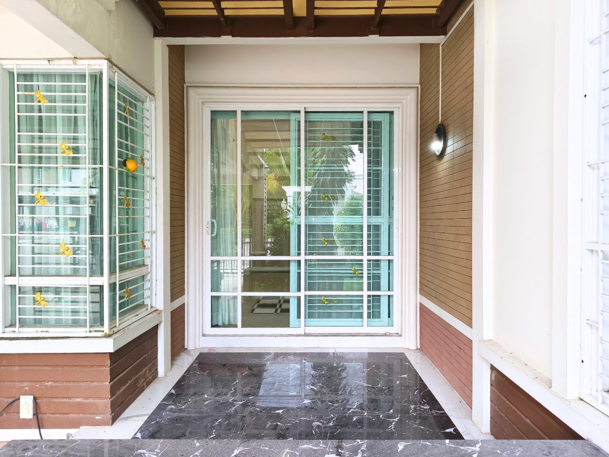 รูป ขาย บ้านเดี่ยว Home Place The Park Rama9 ใกล้ถนนกรุงเทพกรีฑาตัดใหม่และ Nirvana porch 3 ห้องนอน 3 ห้องน้ำ 65 ตร.ว.  - รูปที่ 3/24
