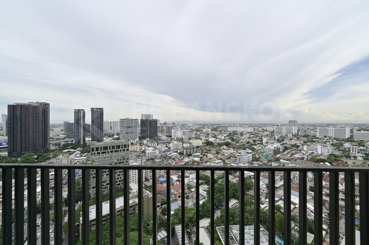 รูป ส่วนกลางจัดเต็ม เมทริส ลาดพร้าว - รูปที่ 4/10
