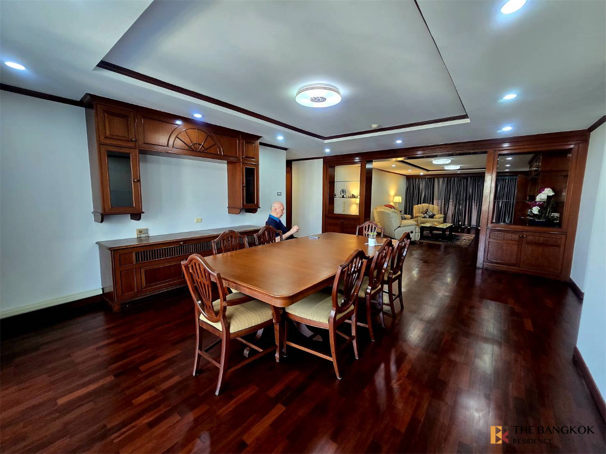picture Regent On The Park 1 near BTS Phrom Phong - 4/10