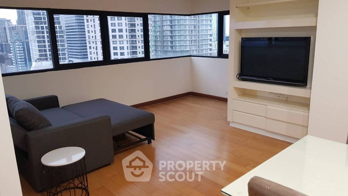 picture 2-BR Condo at Sathorn Gardens near MRT Si Lom (ID 2615811) - 3/20