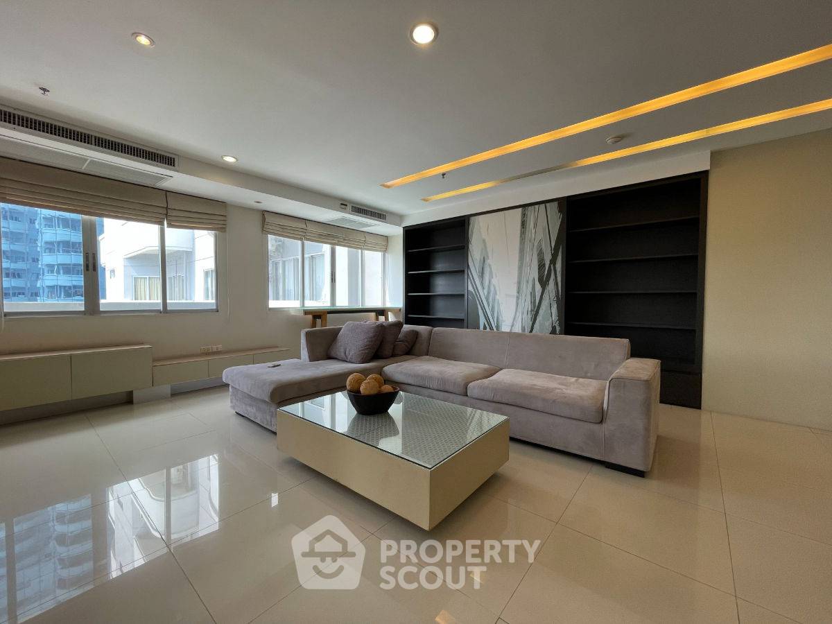 picture 3-BR Condo at Wittayu Complex near BTS Phloen Chit (ID 2573675) - 3/26