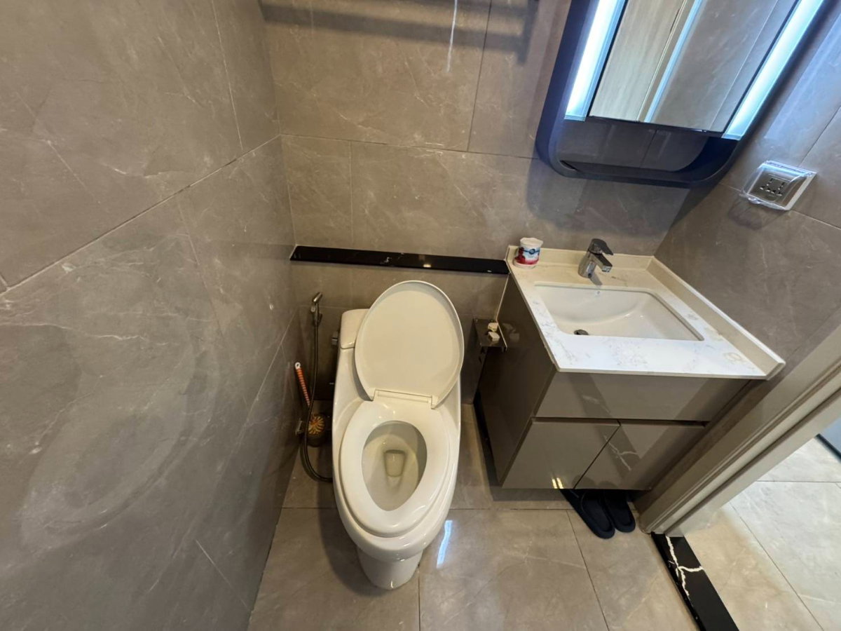 picture Condo For Rent!!One9Five Asoke Rama9 - 14/15