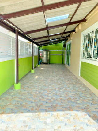 รูป บ้านเดี่ยว 2 ชั้น 3 นอน 2 น้ำ เนื้อที่ 57 ตร.ว 230 ตร.ม.ทำเลติดถนนราชพฤกษ์ ใกล้เพียวเพลส ราชพฤกษ์ 300 ม.บรรยากาศเงียบสงบ เหมาะอยู่อาศัย - รูปที่ 2/6