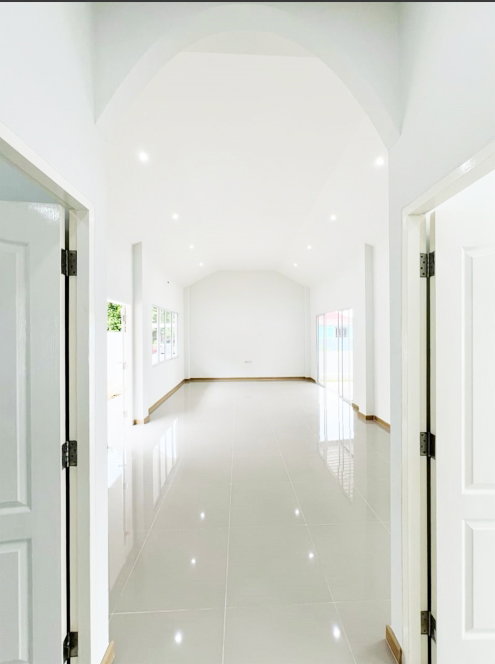 picture House for Sale 3 Bedrooms and    2 Bathrooms   - 4/15