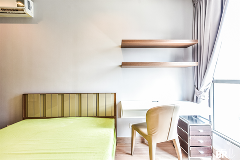 Ideo Mobi Phayathai near Airport Rail Link Phaya Thai Station Convenient Travel, Great Value per Square Meter