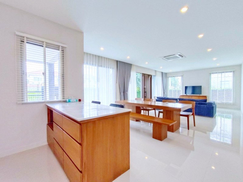 รูป เจโม700 ม. หลังมุม 5นอน สุขาภิบาล2 ดอกไม้ เขตประเวศ บ้านเดี่ยวหรู 2 ชั้น 5น้ำ พร้อมเฟอร์ฯ 82ตร.ว. 315 ตร.ม.วงแหวน กาญจนาภิเษก - รูปที่ 3/8