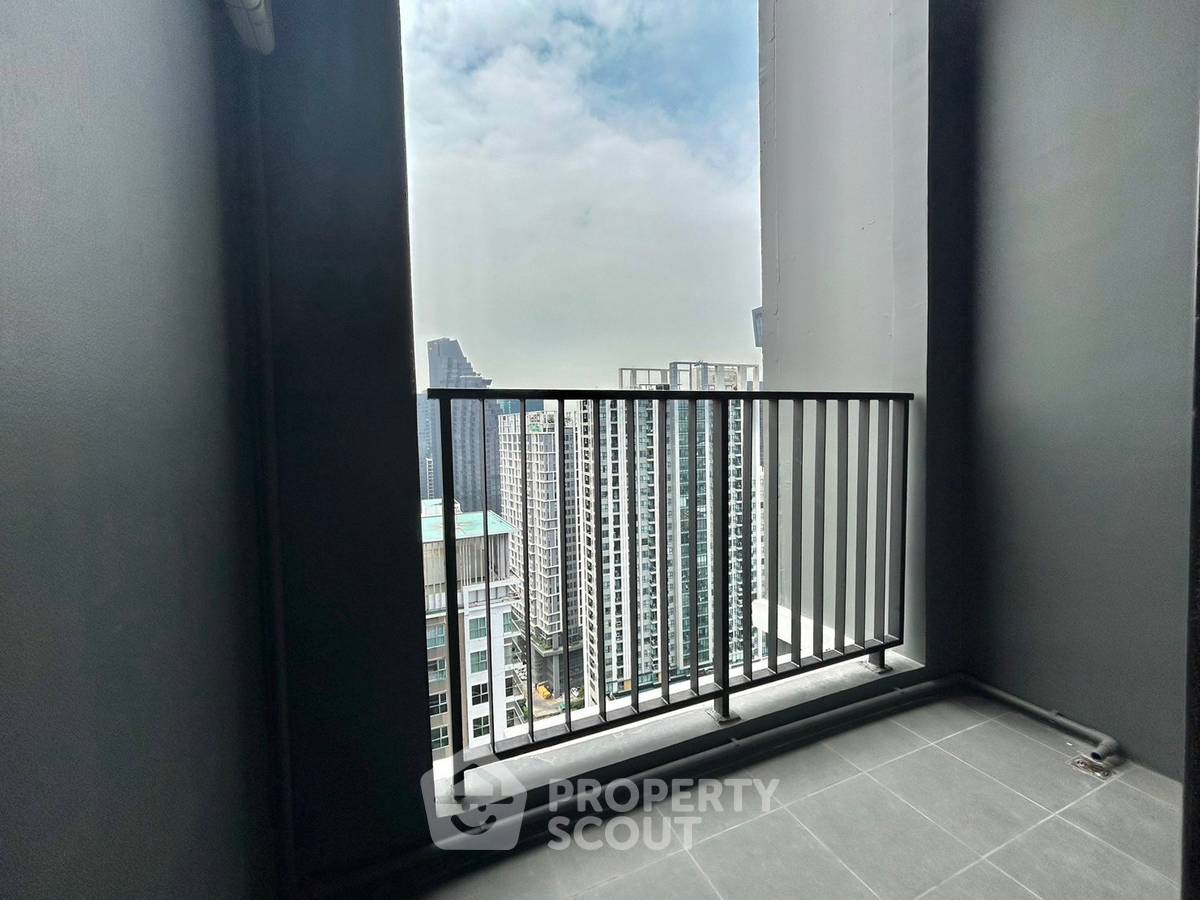 picture 2-BR Condo at Ideo Rama 9 - Asoke near MRT Phra Ram 9 (ID 3013270) - 10/11