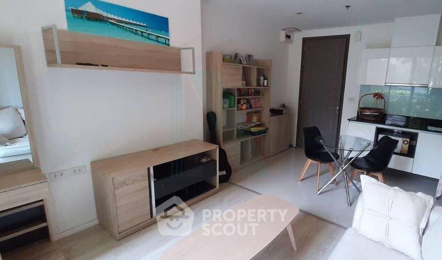 picture 1-BR Condo at Quinn Condo Ratchada 17 near MRT Sutthisan (ID 2498940) - 3/7