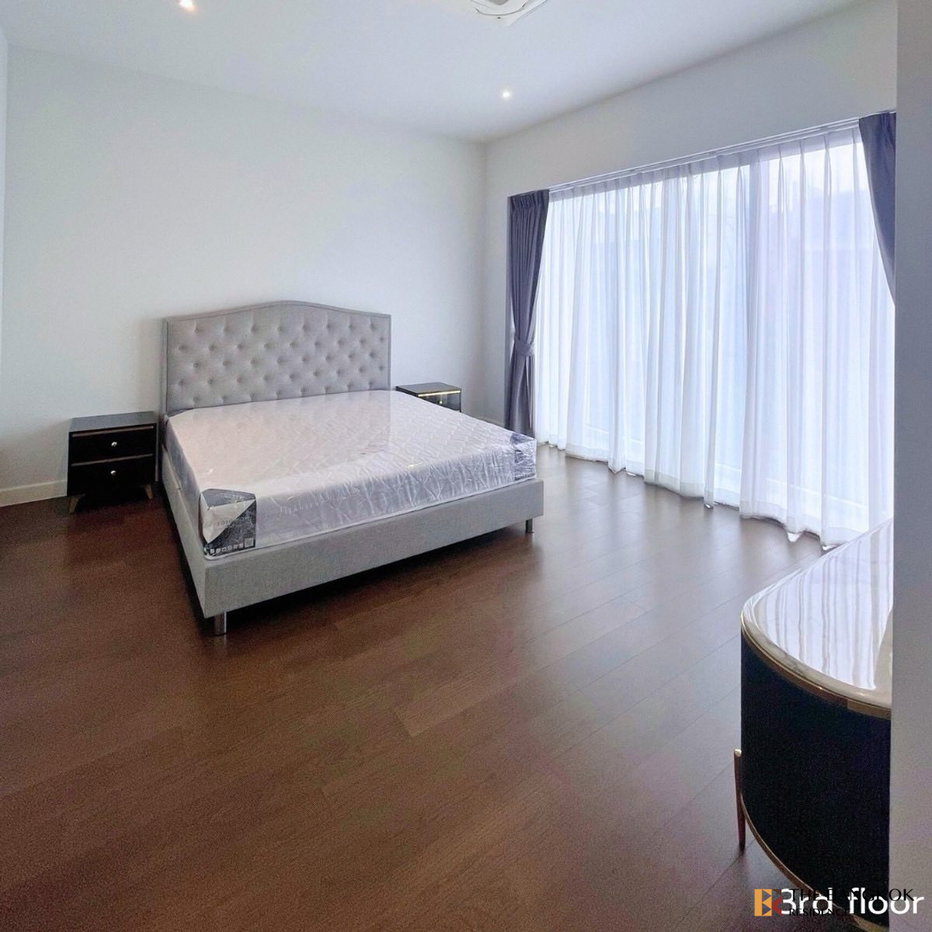 รูป บ้านให้เช่า 🏡 Bugaan Krungthep Kreetha บ้านเดี่ยวหรู 3 ชั้น 💎 พร้อมลิฟท์ วิวสระว่ายน้ำ บ้านหัวมุม ทำเลศักยภาพกรุงเทพกรีฑา  - รูปที่ 10/22