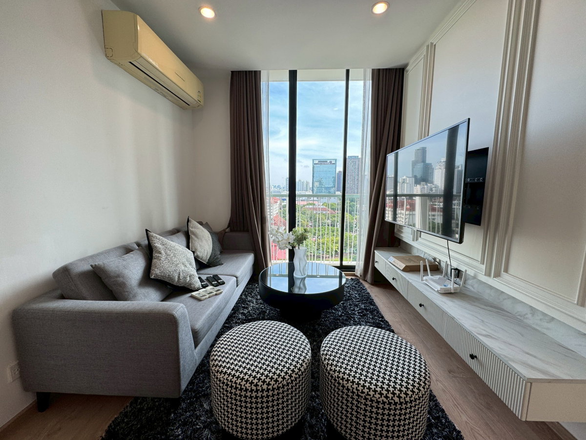 ✨ Bright & Spacious 2BR Corner Unit | Unblocked City View