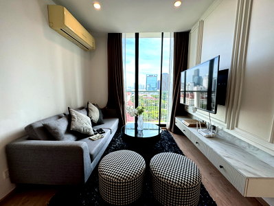 Condos for rent : ✨ Bright & Spacious 2BR Corner Unit | Unblocked City View