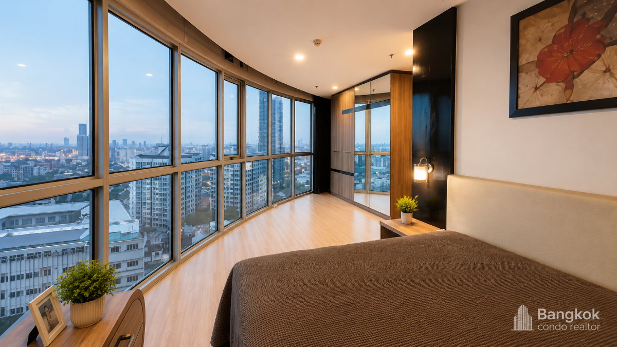 picture 🍀🍀 Prime Condo Location 🌸🌸 For Rent 📍 Sky Walk Residences  🚆 Direct Access to BTS Phra Khanong  ✨  Ready to Move In |🔖 Property Code: A11706 - 2/11